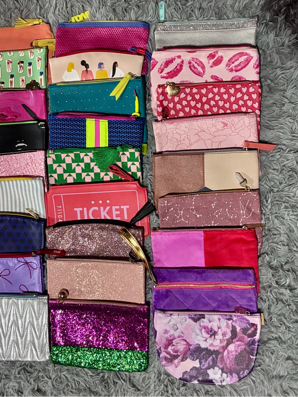 NEW Huge lot 45 Ipsy makeup cosmetic travel bags- All different! Bundle - Picture 4 of 4